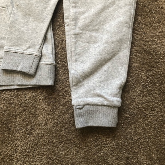 SOLD!!! Tommy Hilfiger Sweatsuit - Picture 5 of 8